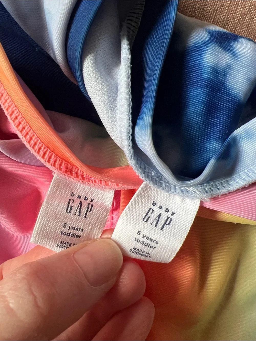 GAP Kids 5T Long-Sleeve Rashguard Swim Set - Neon Rainbow & Blue Tie-Dye (2)